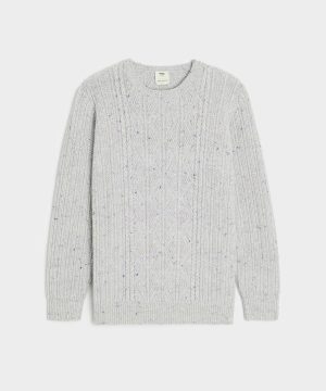 Inis Me??in Aran Cable Crewneck in Grey Fleck