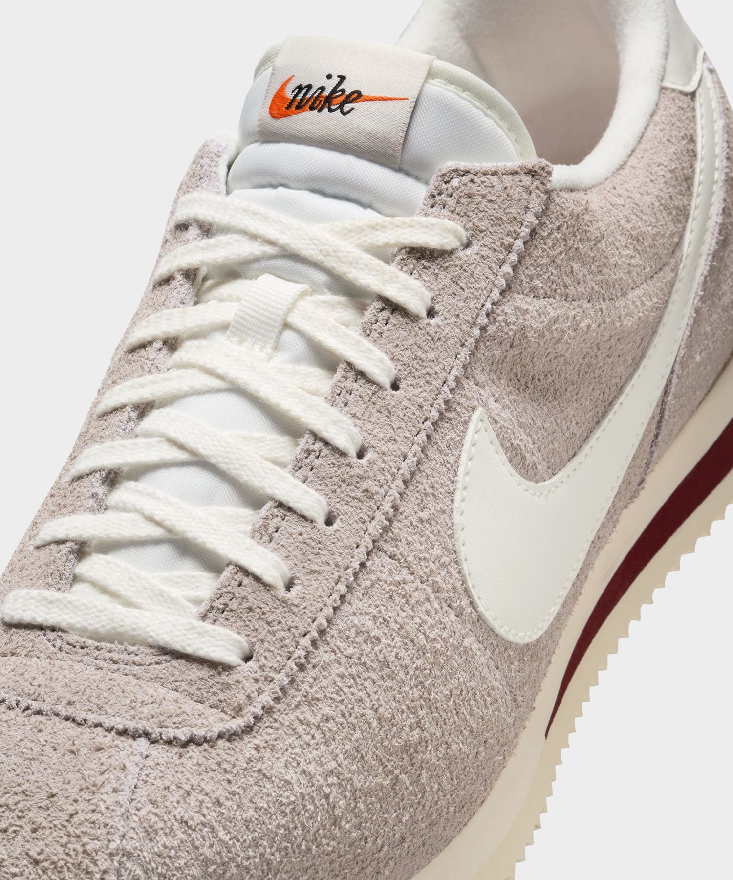 Nike Cortez SE Sneaker - Image 4