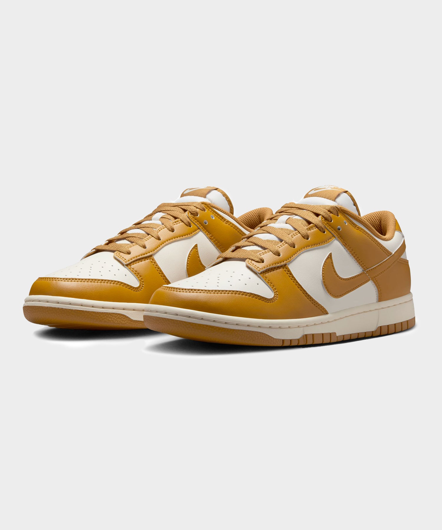 Nike Dunk Low Retro Sneaker - Image 2