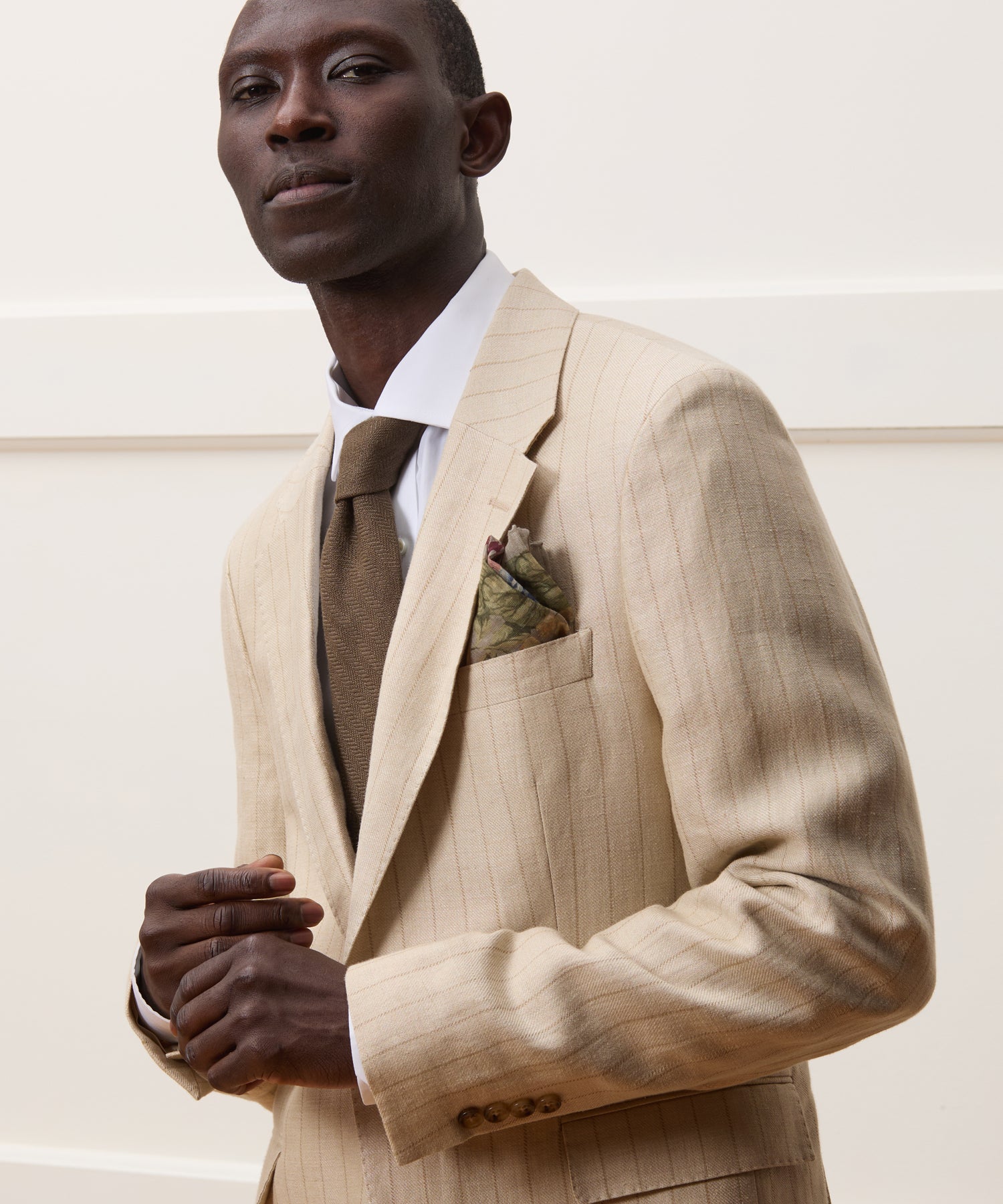 Italian Linen-Silk Sutton Jacket in Tan Pinstripe - Image 4