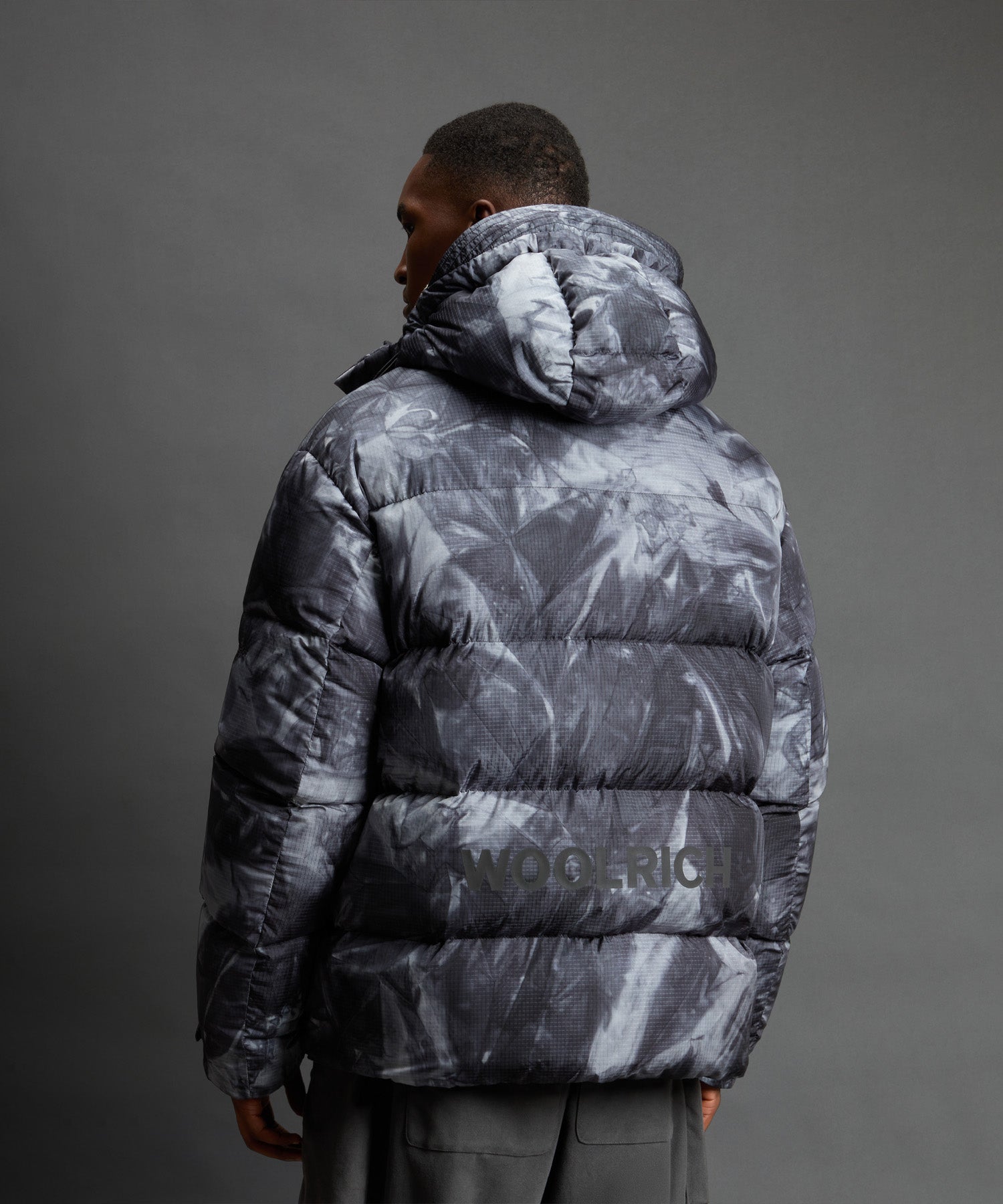 Todd Snyder x Woolrich Tie-Dye Glacier Puffer Jacket - Image 4