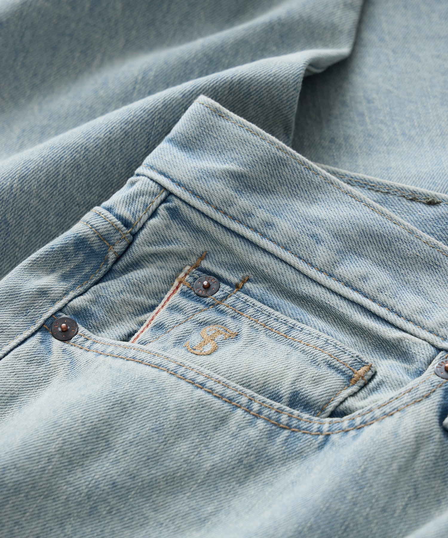 Slim Selvedge Jean in Light Indigo - Image 8