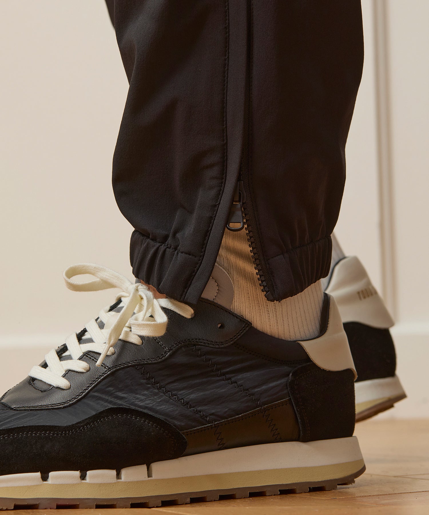 Lightweight Nylon Jogger - Image 6