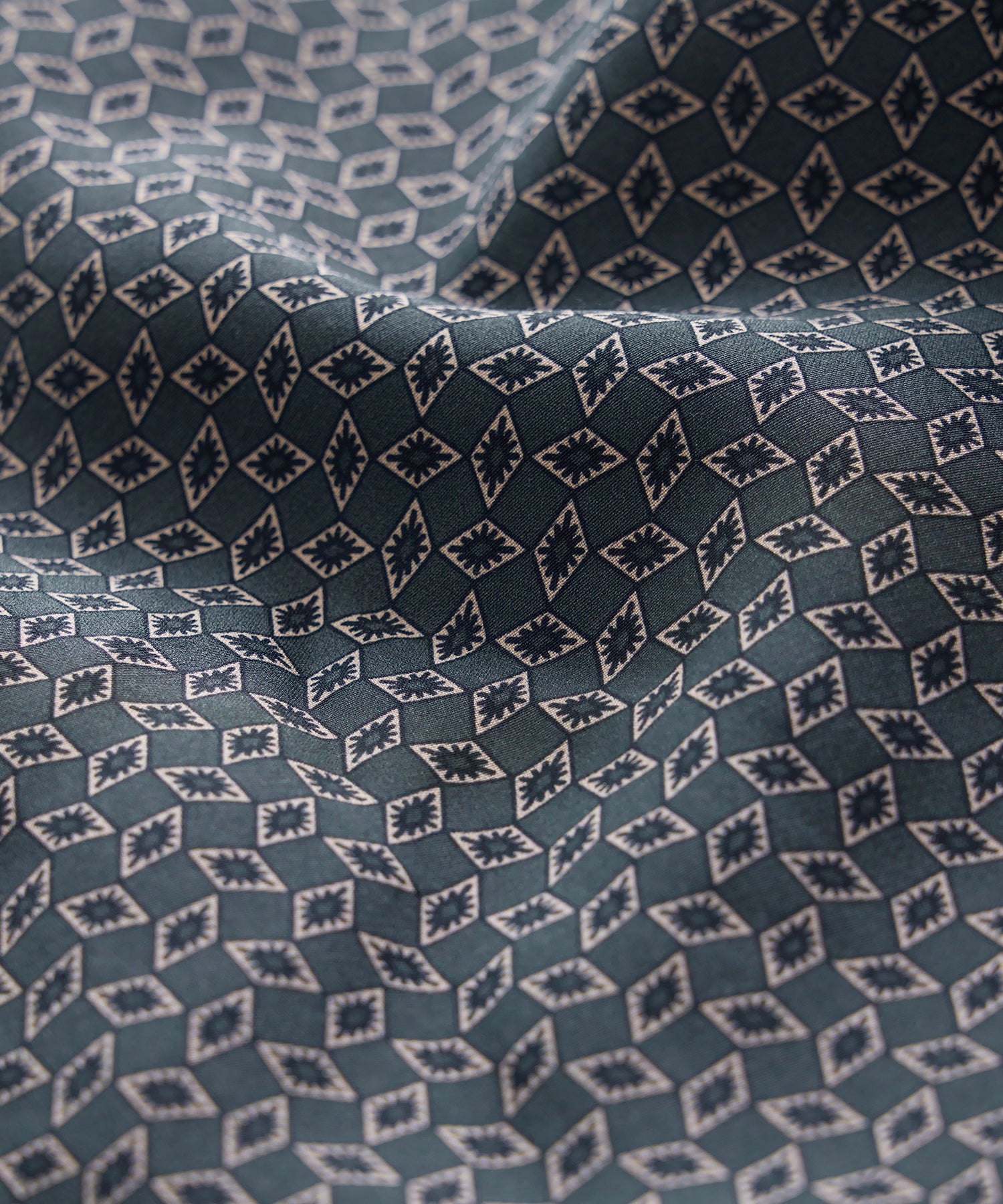 Cropped Silk Geo Camp Collar Shirt - Image 7