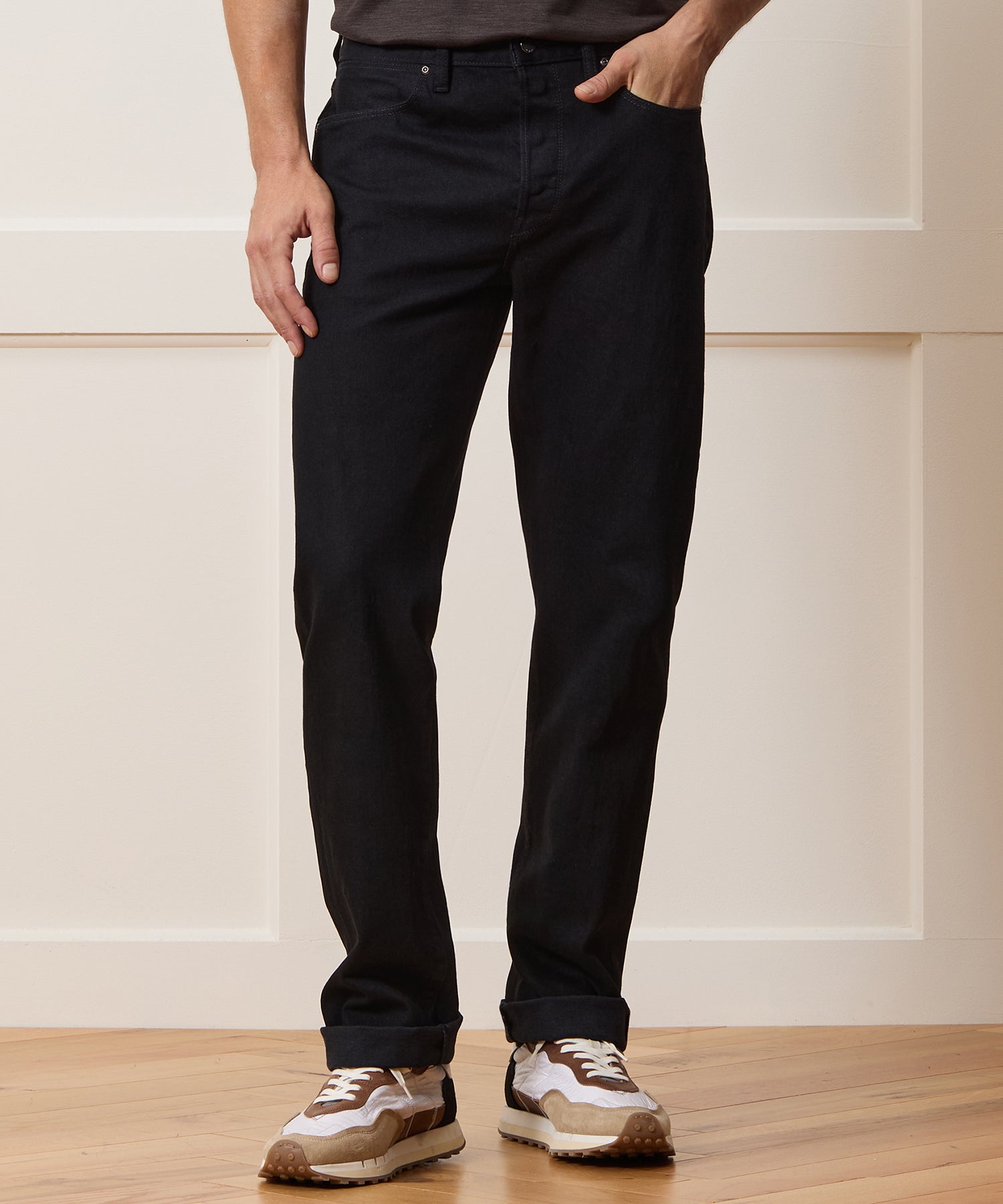 Straight Japanese Selvedge Stretch Jean in Black - Image 2