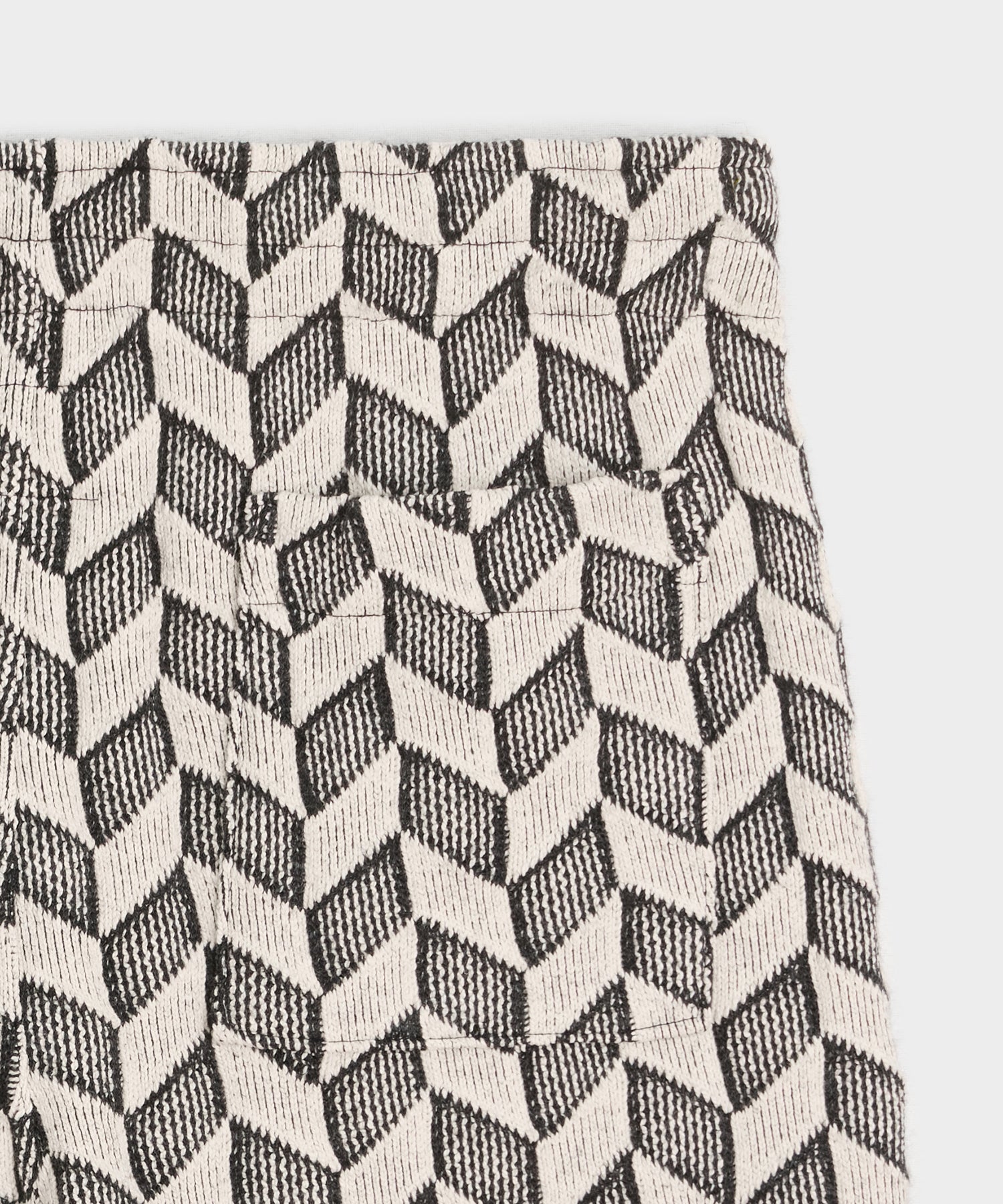 7 Relaxed Checkered Short - Image 7
