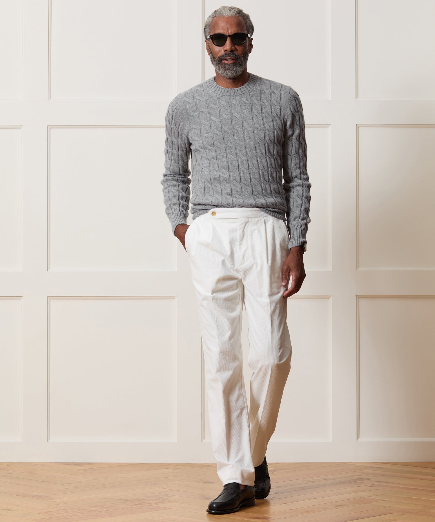 Italian Cashmere Cable Knit Sweater - Image 3