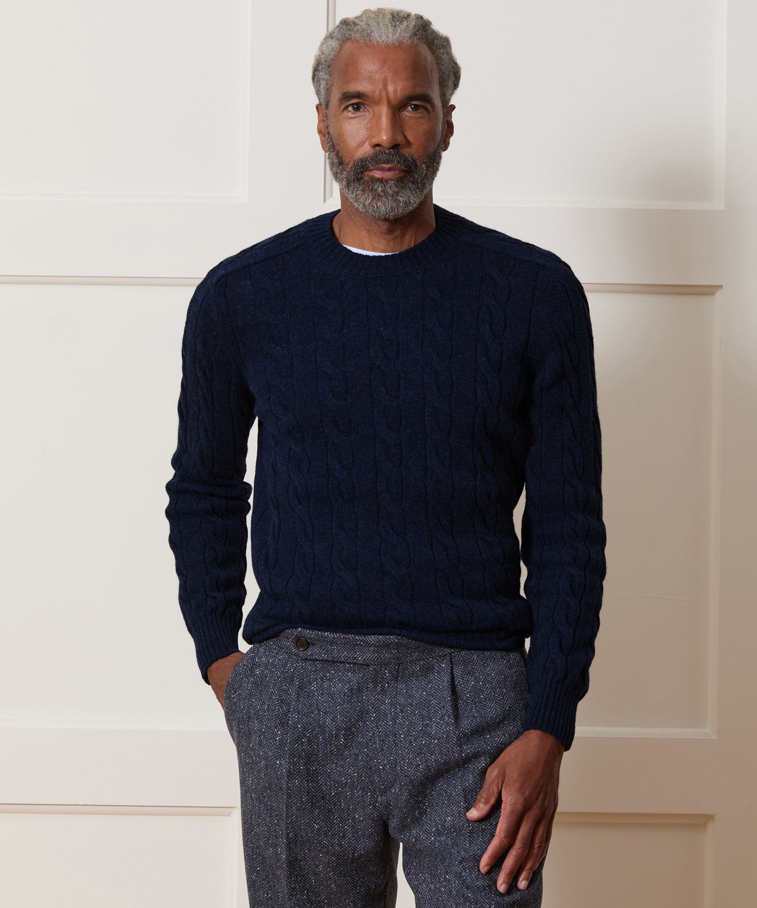 Italian Cashmere Cable Knit Sweater - Image 2