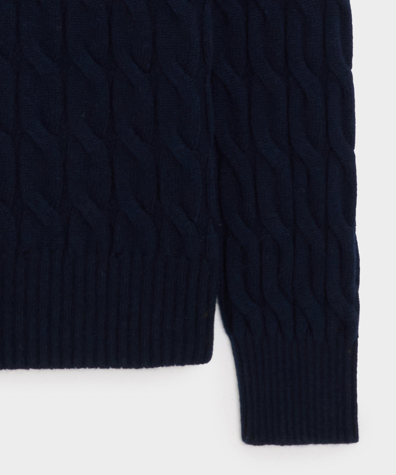 Italian Cashmere Cable Knit Sweater - Image 7