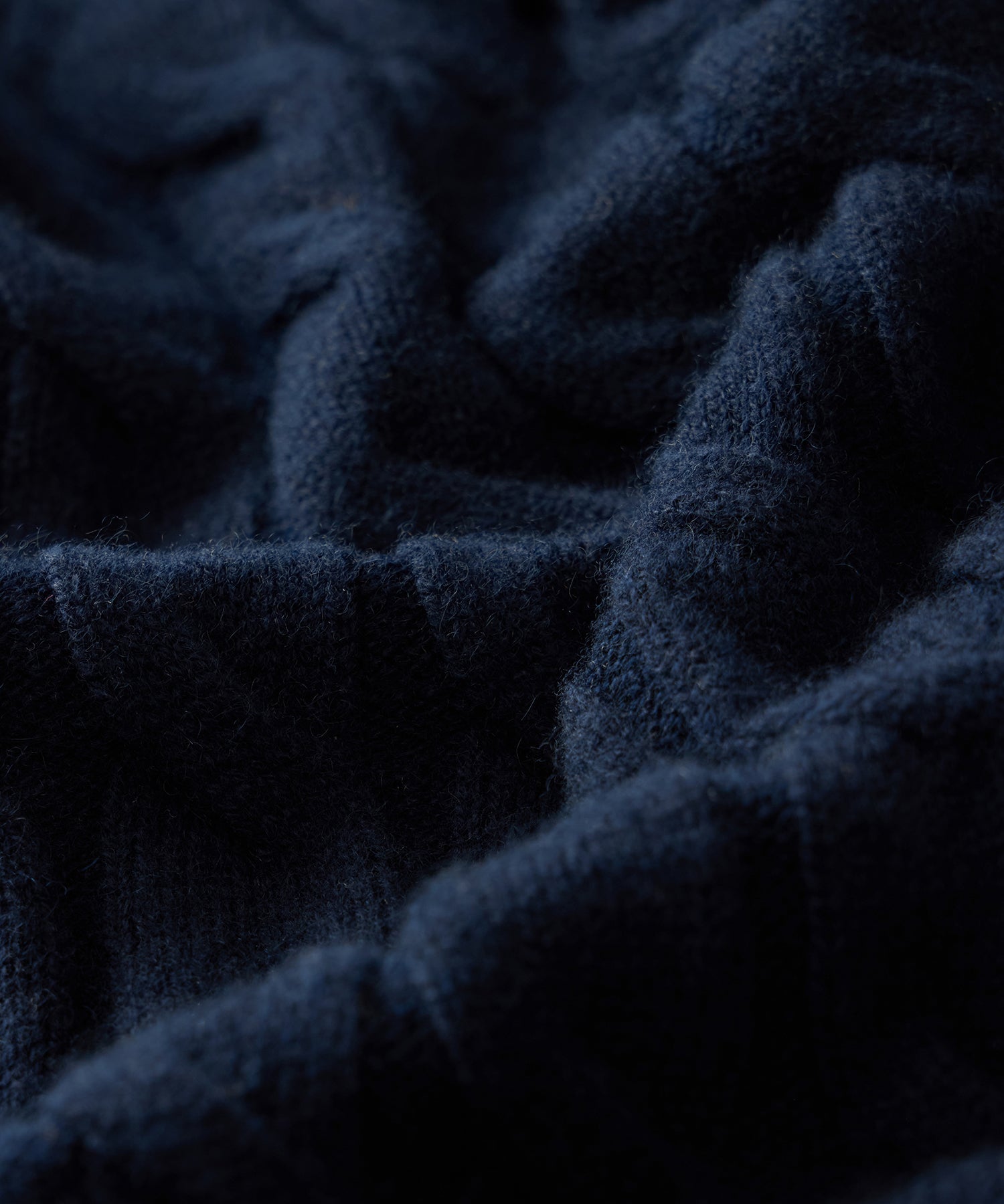 Italian Cashmere Cable Knit Sweater - Image 8