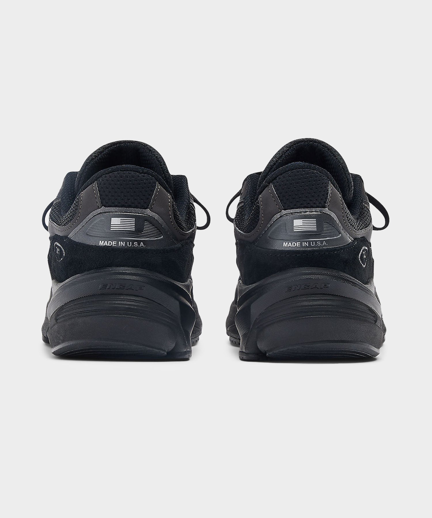 New Balance Made in USA 990v6 in Triple Black - Image 4