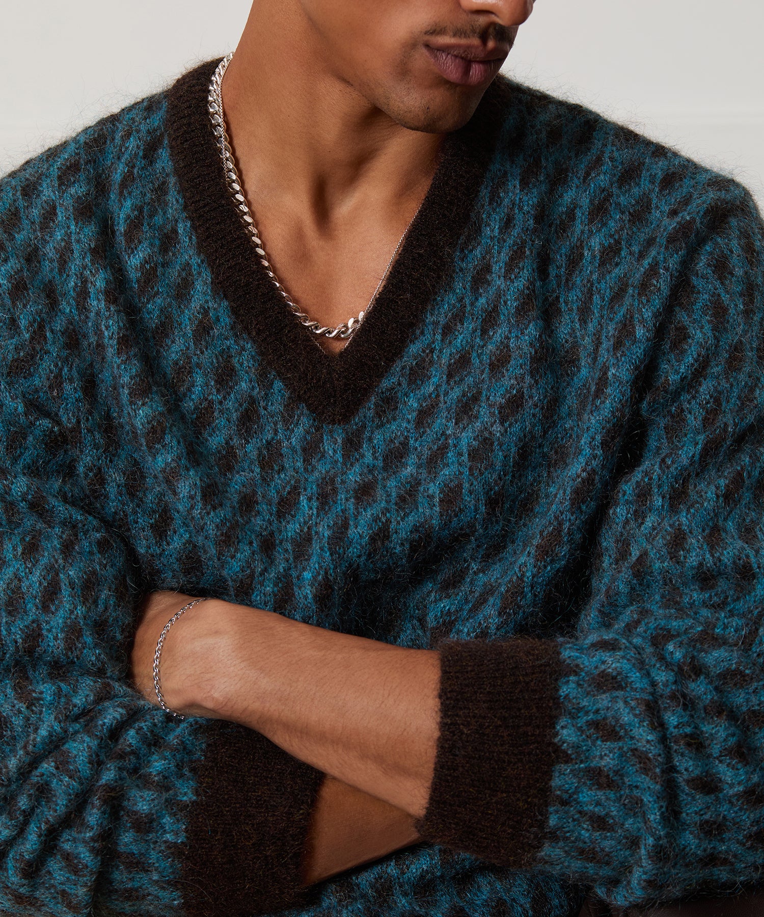 Italian Mohair V-Neck Sweater - Image 4