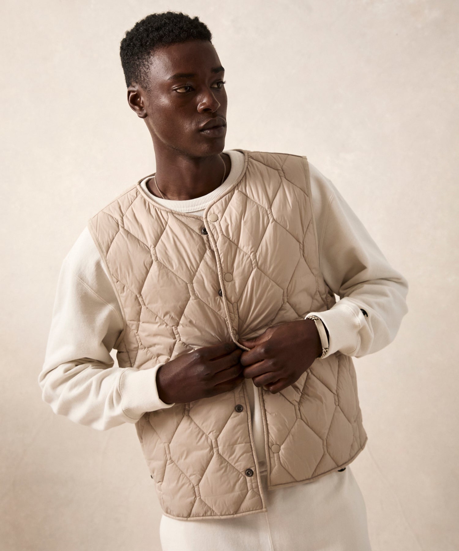 Convertible Quilted Gilet Vest in Khaki - Image 6