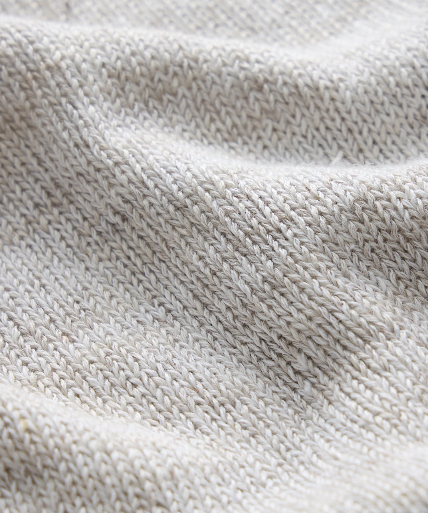 Inis Meáin Linen Hurler V-Neck Sweater in Silver Marl - Image 6