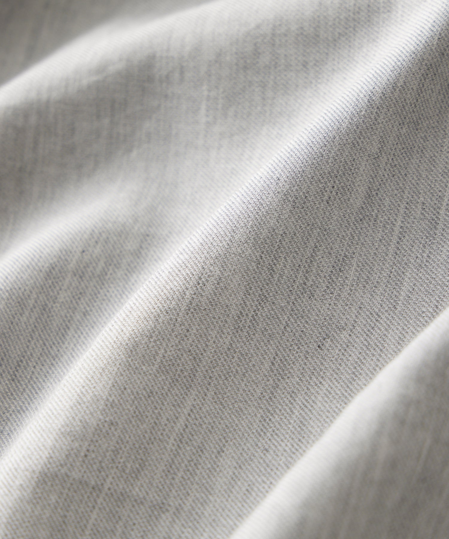 Cotton-Cashmere Lodge Shirt in Light Grey - Image 2