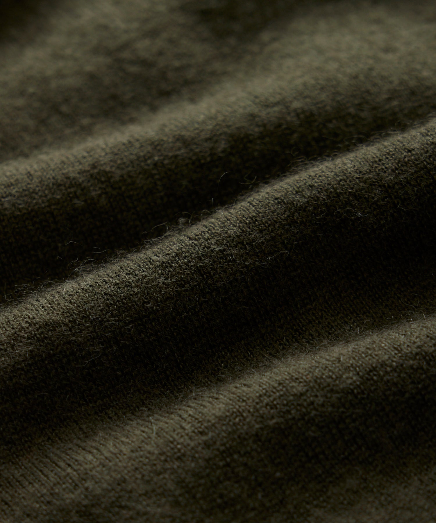 Premium Cashmere Pocket Tee in Snyder Olive - Image 2