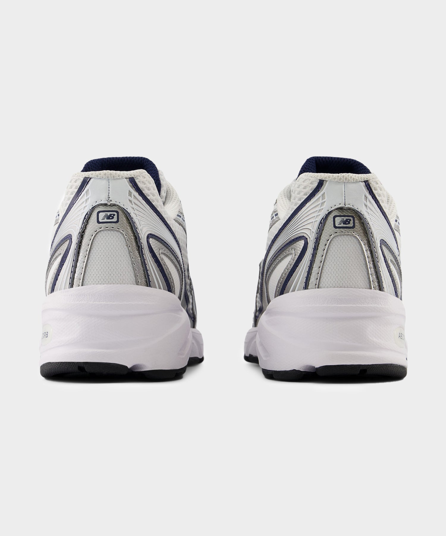 New Balance 740 in White + Navy - Image 5