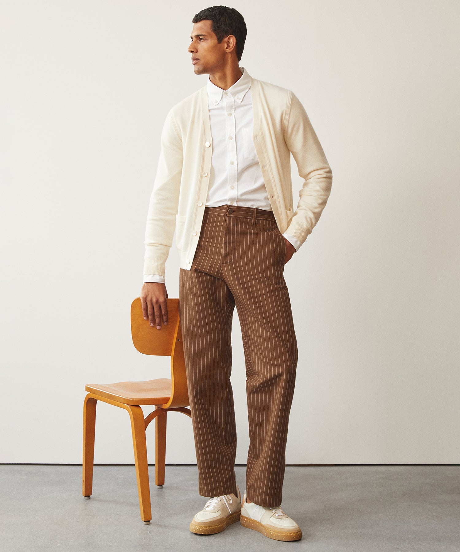 Cashmere Cardigan in Bisque - Image 4