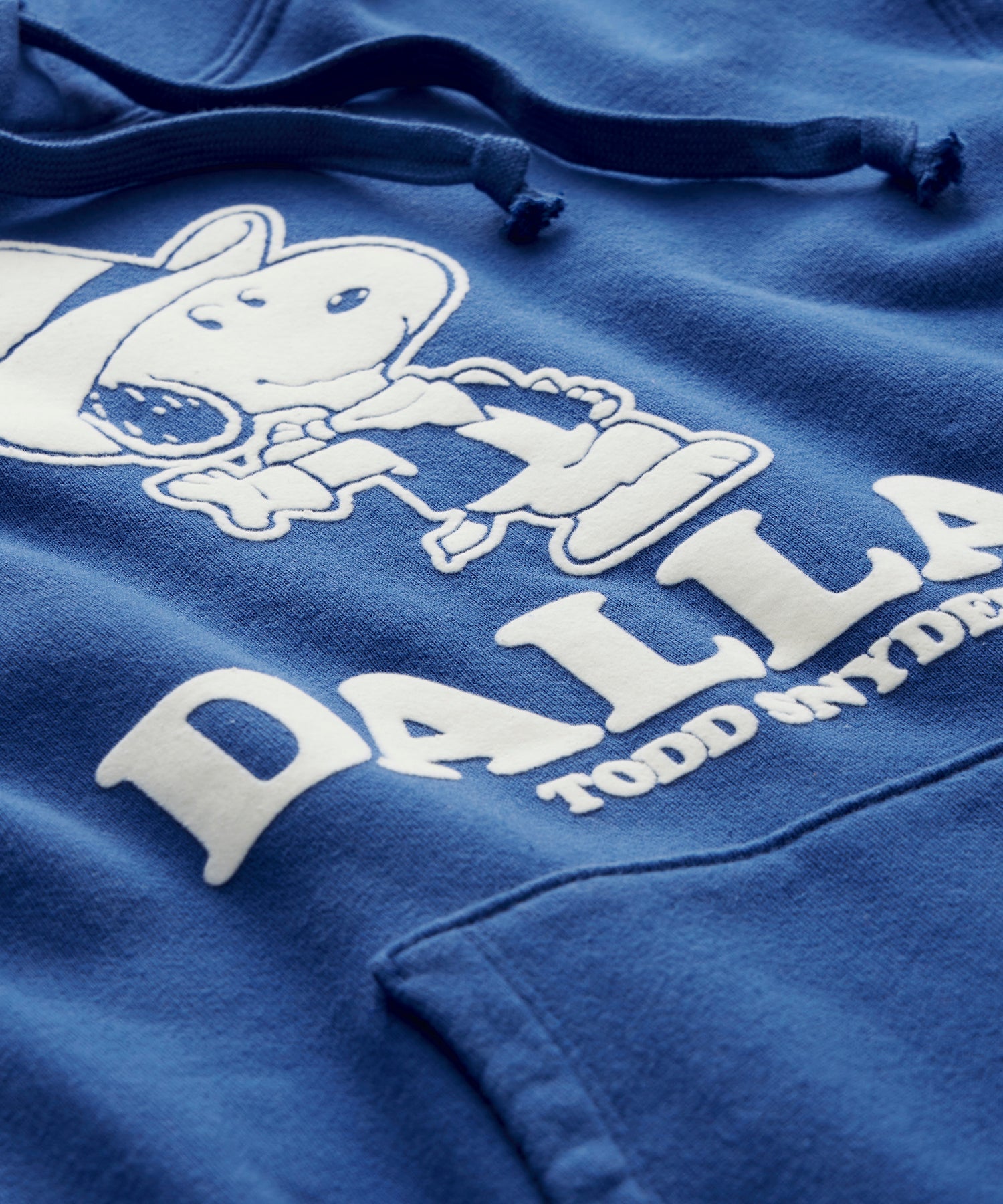 Todd Snyder x Peanuts French Terry Hoodie Dallas - Image 2